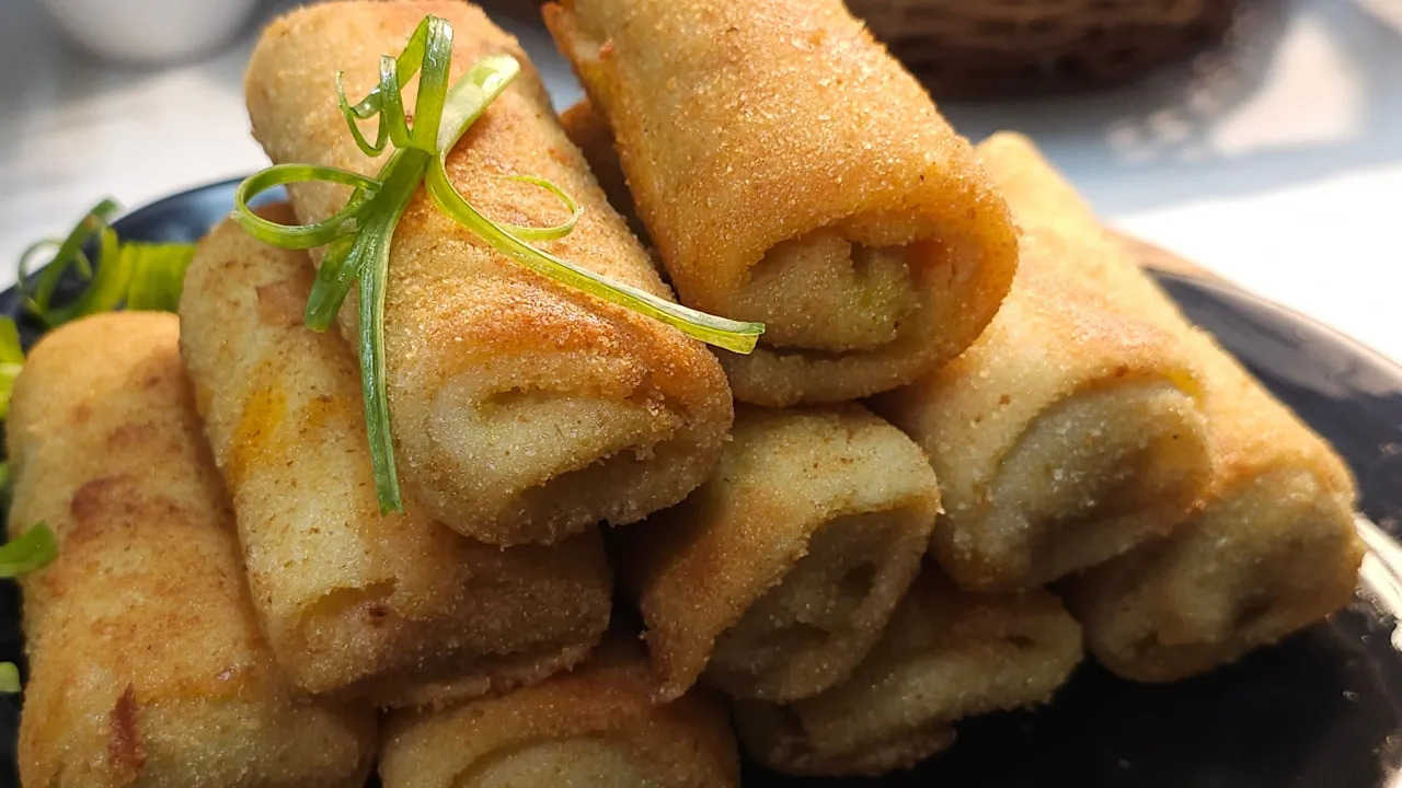 Chicken Pan Rolls | Easy Snack Recipe | Cook with Judy and Flo