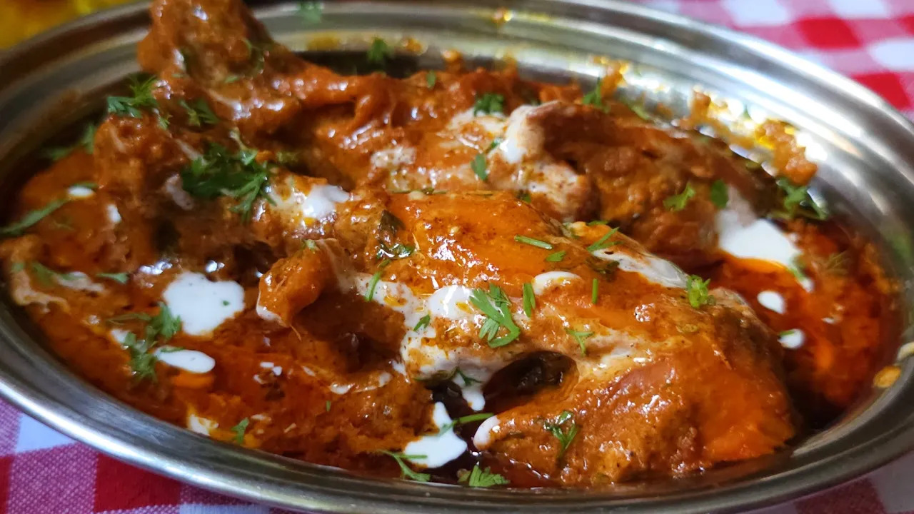 Shadi Wala Red Chicken | Spicy Hyderabadi Wedding Special